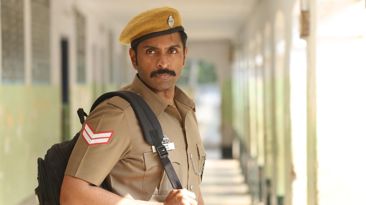 ‘Sirai’ movie review: Vikram Prabhu’s cop secures a neat, engaging thriller drama